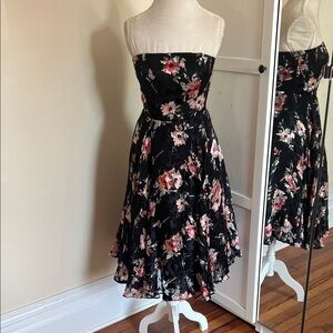 White House Black Market Stunning Black Floral Strapless Midi Dress Size 6P